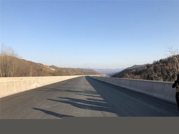 5ae26f78b9d4d.jpg 6.jpg