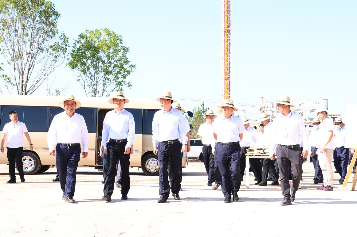 612072ab14521.jpg 2.jpg