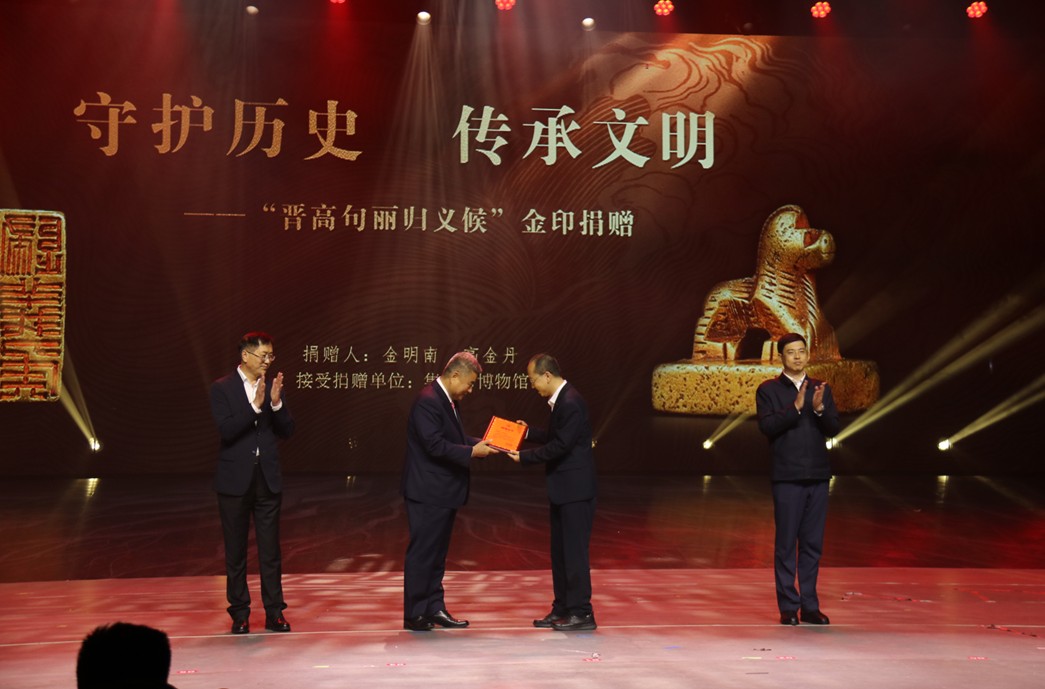 682bf0ac811b7.jpg 2.jpg