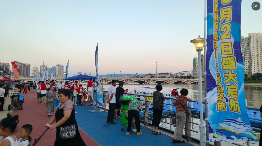 6891572905c23.jpg 2.jpg